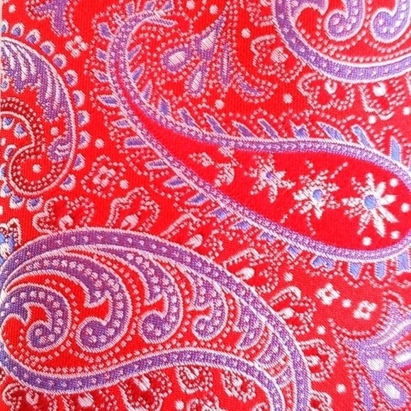 TED BAKER LONDON RED PURPLE PAISLEY SILK TIE 3.25" - Picture 1 of 7